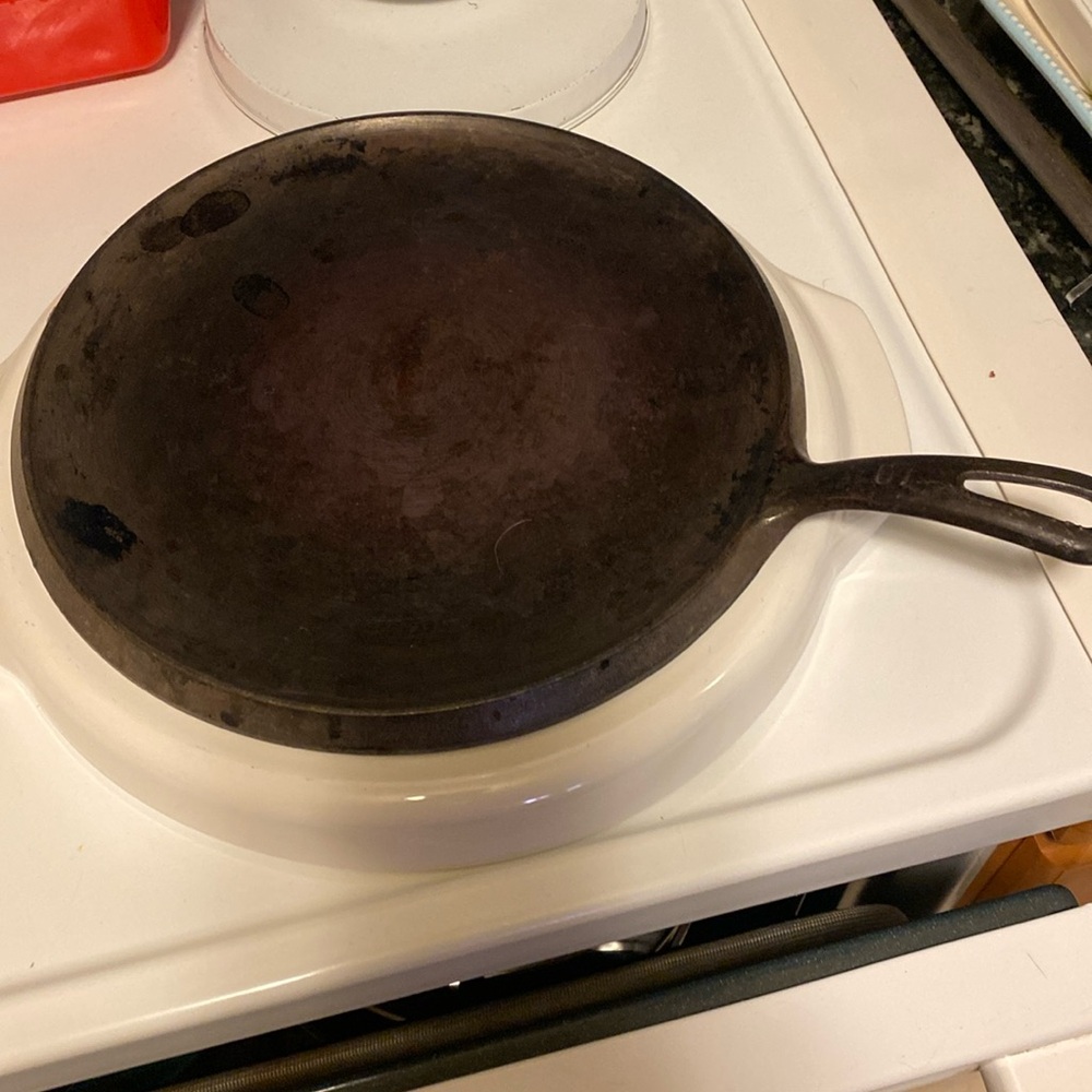 Griswold #9 Small Block Logo Cast Iron Hand Griddle